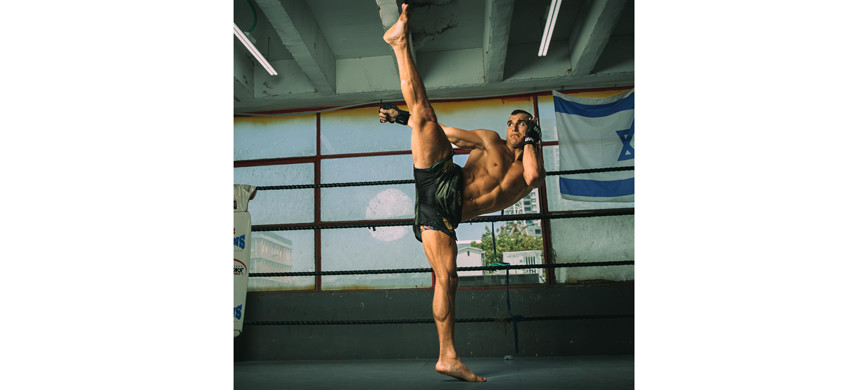 Начал свой путь в спорте Натан с кунг-фу и карате