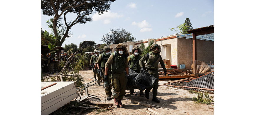 Тела из кибуцев выносили десятками