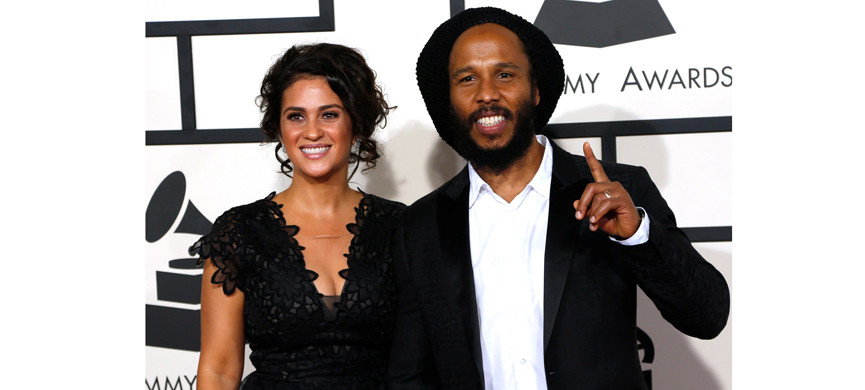 Зигги Марли с женой на церемонии вручения «Грэмми»