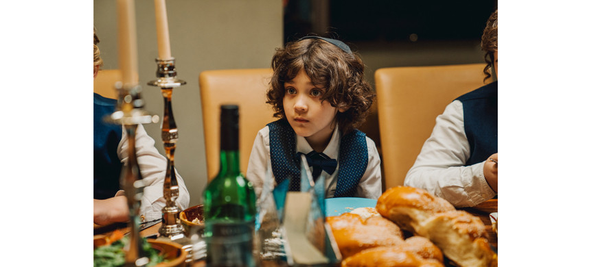 Сериал легко и ненавязчиво знакомит с еврейской культурой 