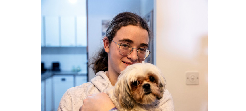 Миа говорит, что любит собаку «до Газы и обратно»