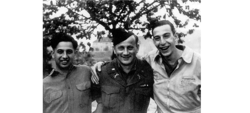 Нацистов Штерн допрашивал под именем комиссара Крюков