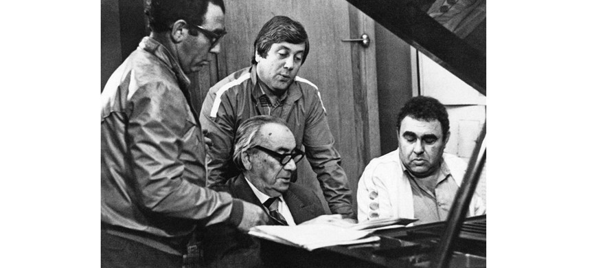 У Левенбука всегда была тяга к художественной самодеятельности