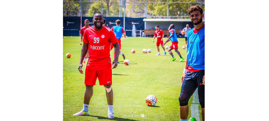 Сегодня Тамуз живет в Румынии и не связан с футболом