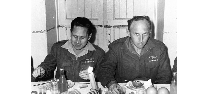 В 46-м Замир отсидел год в британской тюрьме