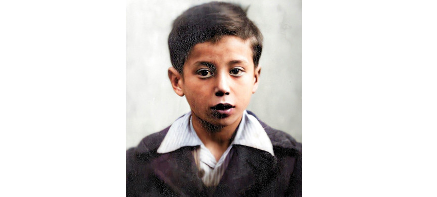 До конца войны спасённый мальчик жил под польским именем Петр Корчак