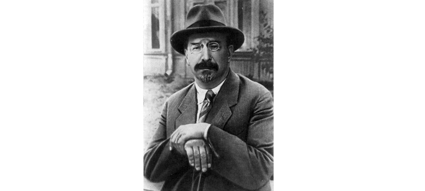 Луначарский (на фото) многое сделал для карьеры Голосковера