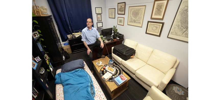 Рон Хасснер намерен продолжать забастовку до победного конца