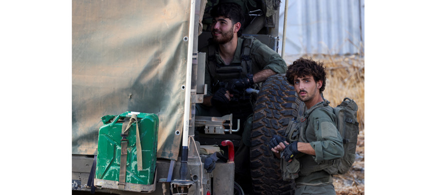 Израильские солдаты на границе с Ливаном