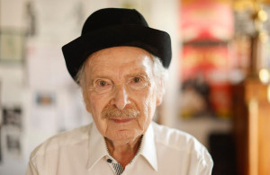 <p>Neuilly-sur-Seine, 92, France, le 15 septembre 2023. L'acteur et humoriste Jean Herbert, ici chez lui, de son vrai nom Judka Herpstu, remonte prochainement sur scène avec son personnage de Popeck. photo : LP / Olivier Corsan</p>