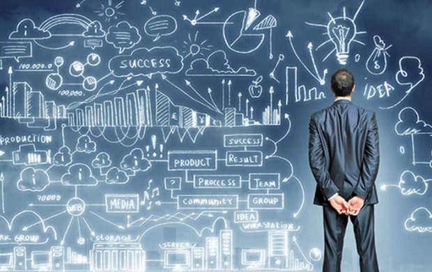 <p>Businessman and business sketch</p>