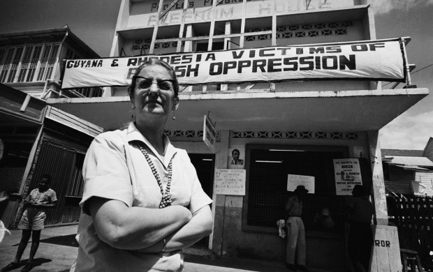 <p>3rd February 1966: Janet Jagan, the wife of Cheddi Jagan, founder of the People's Progressive Party (PPP) campaigns against the 'British oppression' of British Guiana outside Freedom House. Only weeks later, the country became the independent republic of Guyana, and in 1997 Mrs Jagan was elected president after the death of her husband. (Photo by Harry Benson/Express/Getty Images)</p>