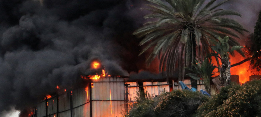 <p>Fire ignited at the impact site following an Iranian missile strike, amid the U.S.-Israeli conflict with Iran, in central Israel March 13, 2026. REUTERS/Gideon Markowicz ISRAEL OUT. NO COMMERCIAL OR EDITORIAL SALES IN ISRAEL</p>