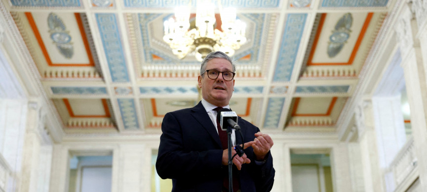 <p>British Prime Minister Keir Starmer speaks to media at the Stormont Parliament Buildings, in Belfast, Northern Ireland, July 8, 2024. REUTERS/Clodagh Kilcoyne</p>